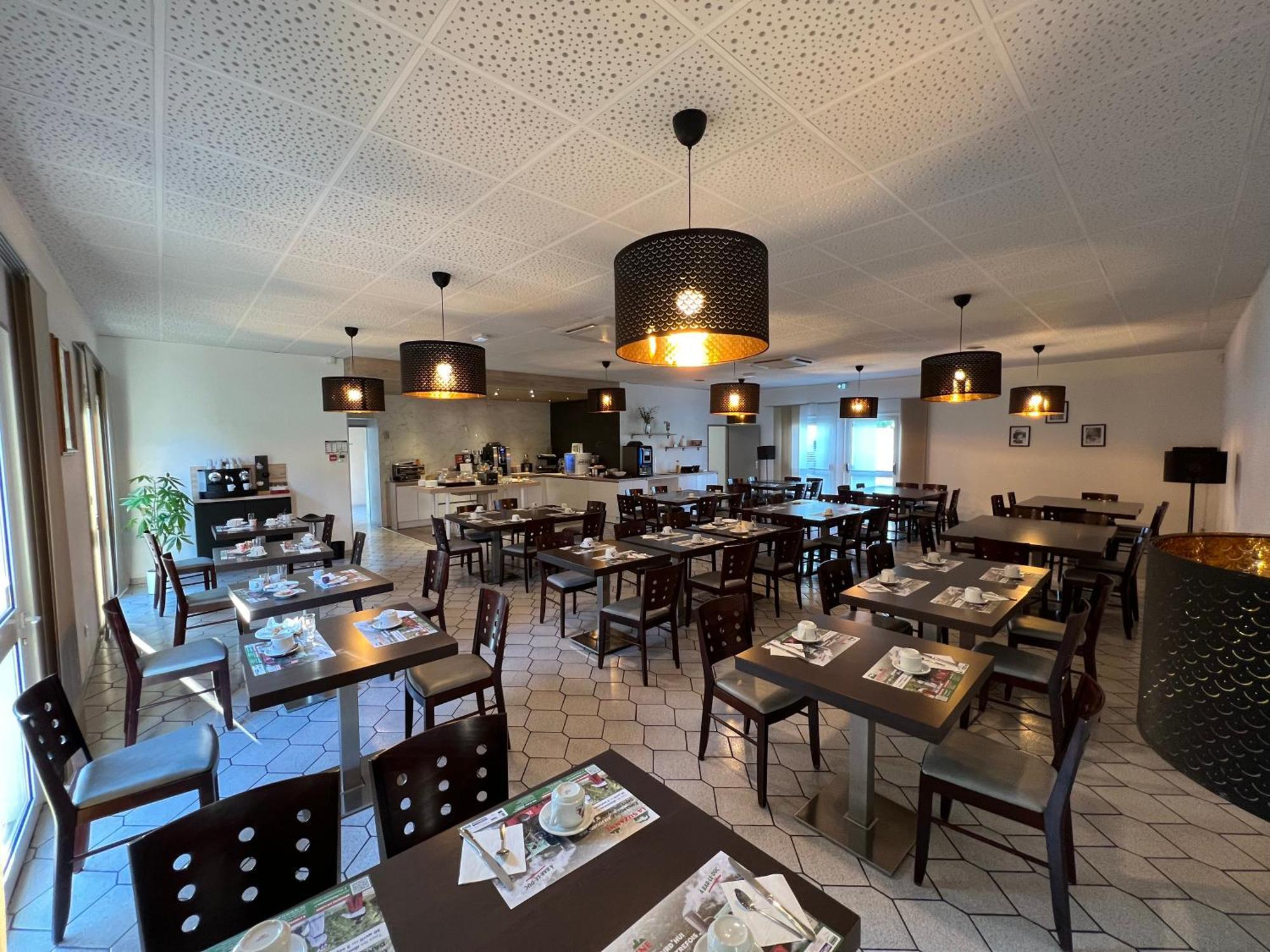 Les Orchidees , Hotel & Restaurant Verdun-sur-Meuse Exteriör bild