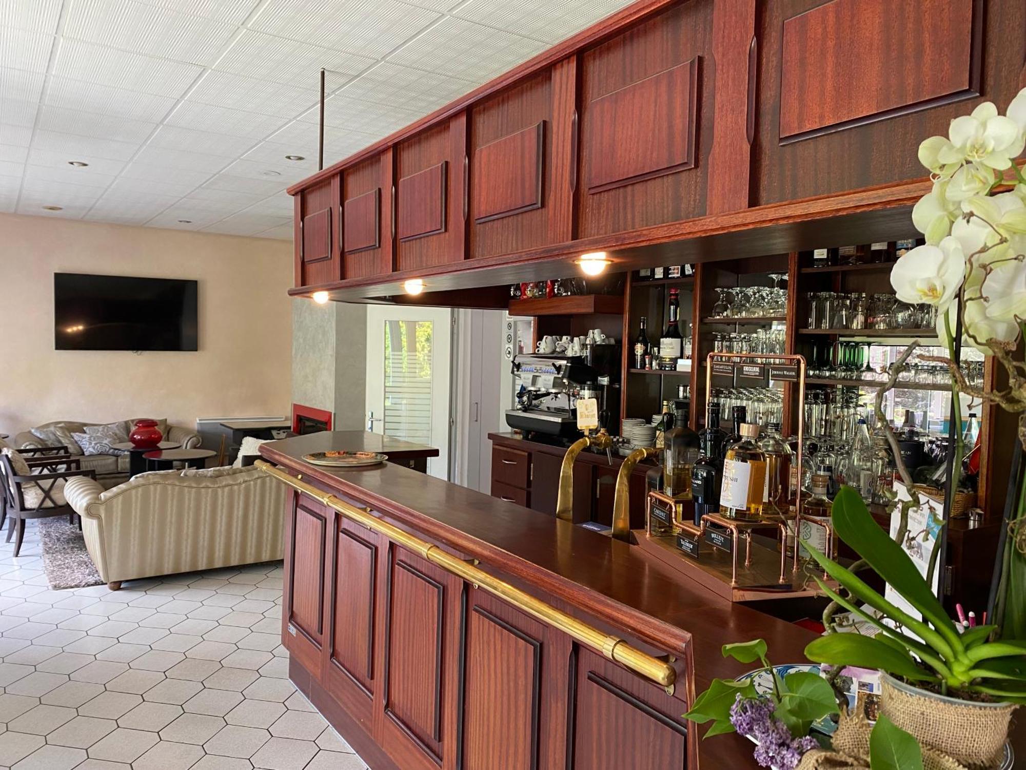 Les Orchidees , Hotel & Restaurant Verdun-sur-Meuse Exteriör bild