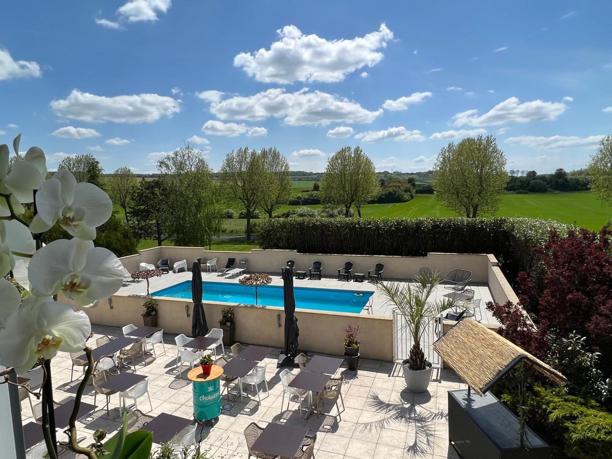Les Orchidees , Hotel & Restaurant Verdun-sur-Meuse Exteriör bild
