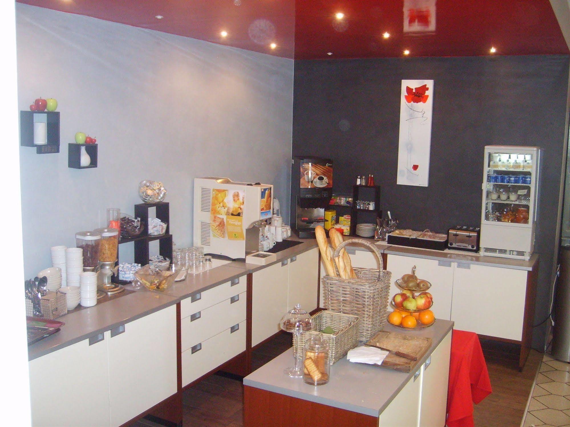Les Orchidees , Hotel & Restaurant Verdun-sur-Meuse Exteriör bild